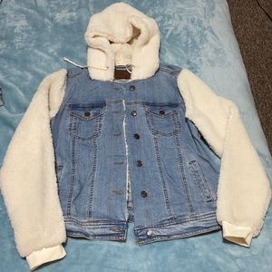 Jean jacket with Sherpa sleeves and hood